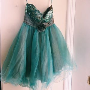Strapless vintage party dress